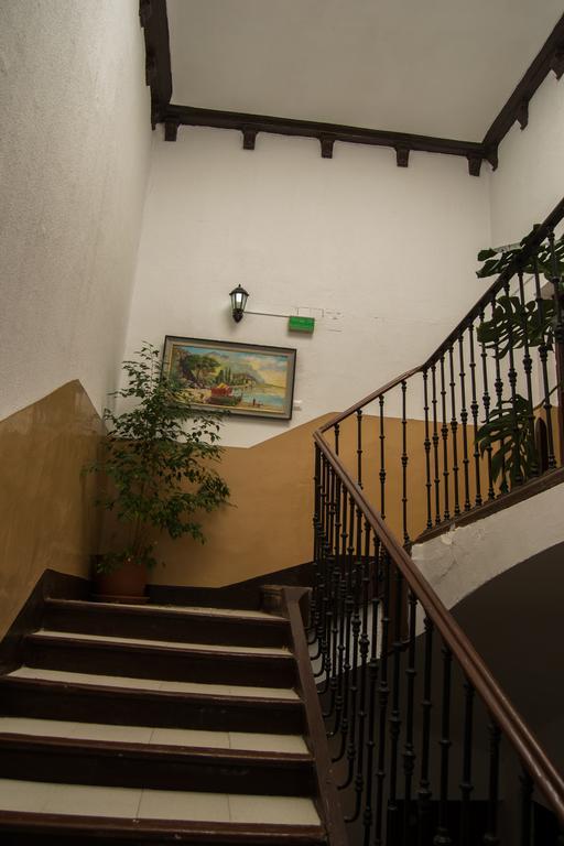 Pension Carretero Cáceres Exterior foto